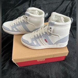 Levi's Women’s White and Gray Canvas DTE Hightop Sneakers
